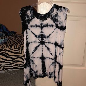Target brand black & white tie dye flowy top!
